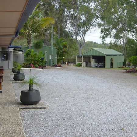 Greenacres Motel / Van Park Benaraby 외부 사진